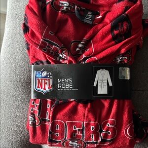 NFL San Francisco 49ers Red and Black Men's Robe